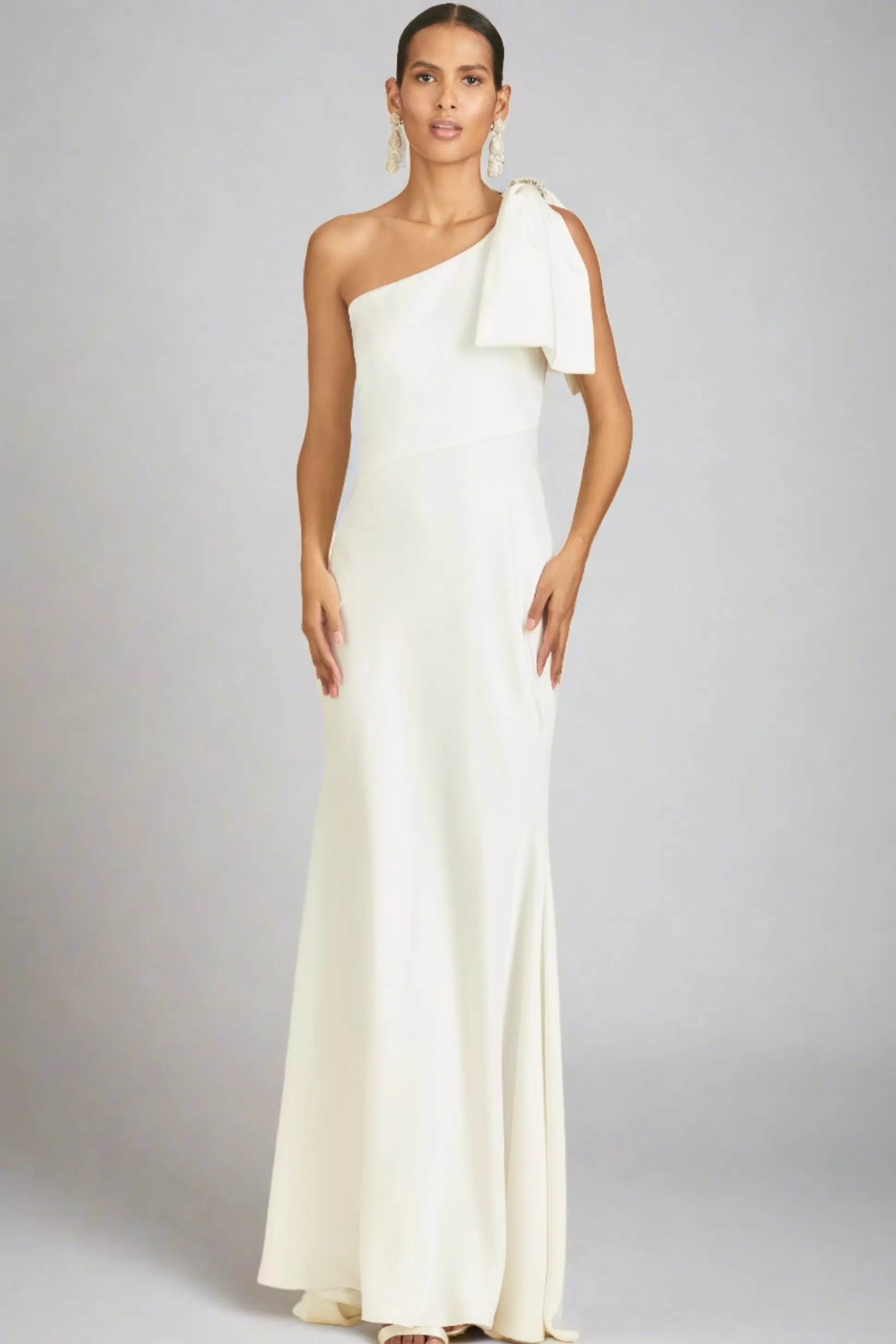 Sachin & Babi One Shoulder<Aubrey Gown - Off White Offwhite